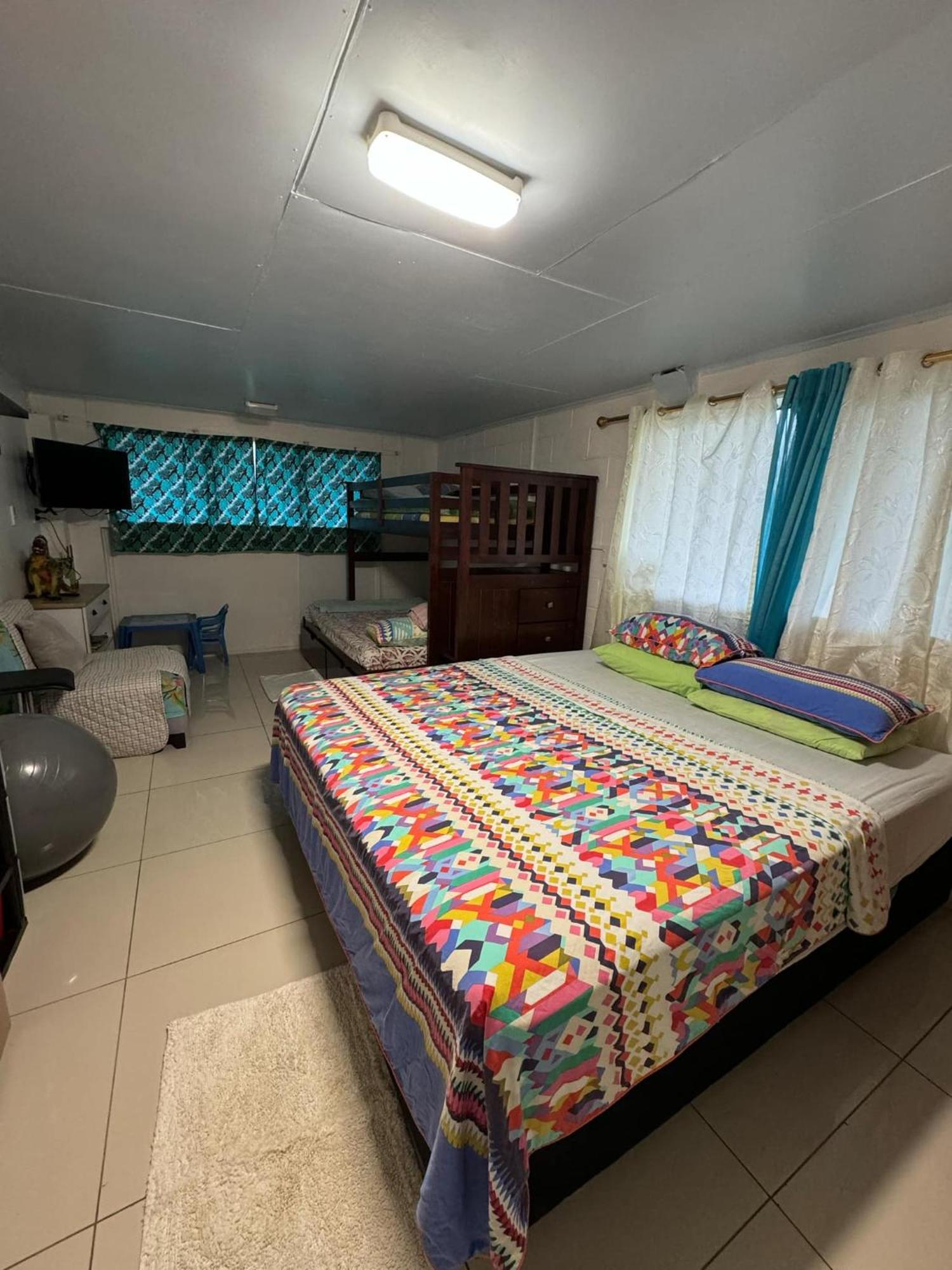 Mirimiri Spa Homestay Ngatangiia Eksteriør billede